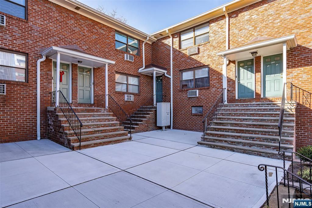 289 Essex H, Hackensack, NJ 07601