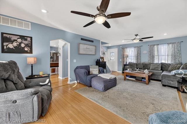 12687 Scott Road, Davisburg, MI 48350