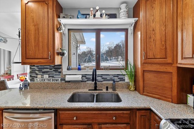 12687 Scott Road, Davisburg, MI 48350