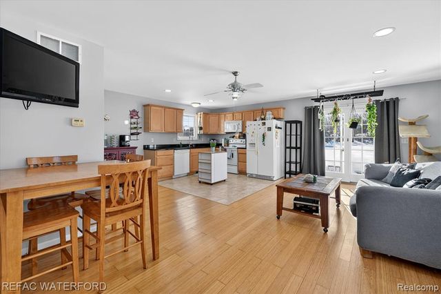 12687 Scott Road, Davisburg, MI 48350