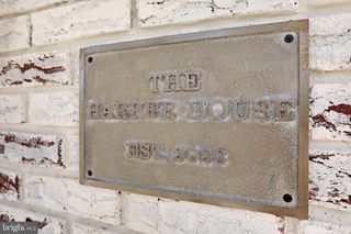 1580 W WASHINGTON ST, Harpers Ferry, WV 25425