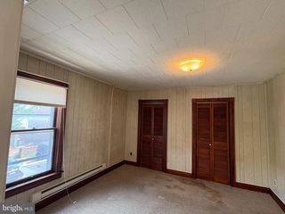 10 GRANT ST S, Waynesboro, PA 17268