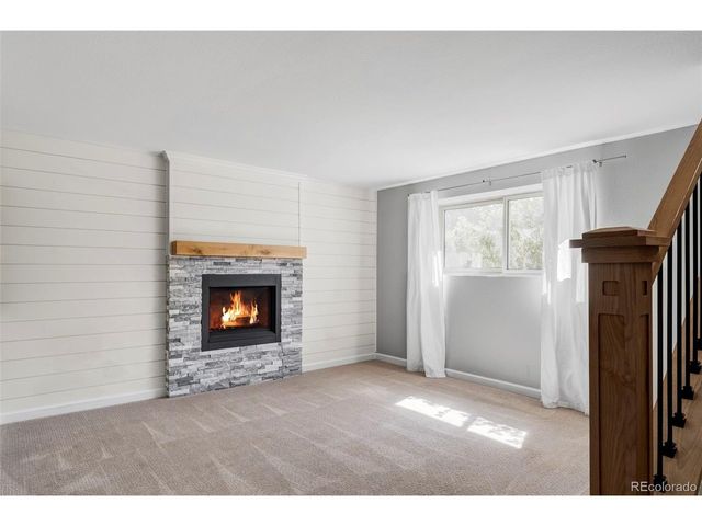 2291 S Zang Ct, Lakewood, CO 80228