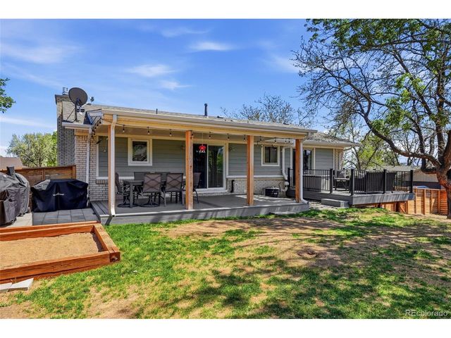 2291 S Zang Ct, Lakewood, CO 80228