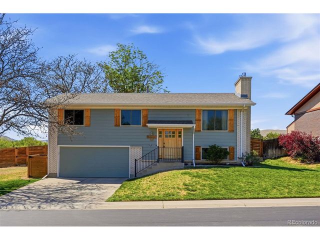 2291 S Zang Ct, Lakewood, CO 80228