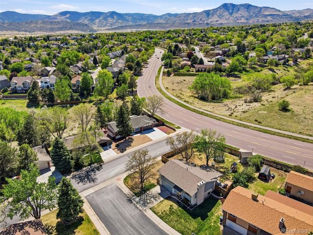 2291 S Zang Ct, Lakewood, CO 80228