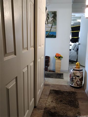 2333 Kapiolani Boulevard 1008B, Honolulu, HI 96826