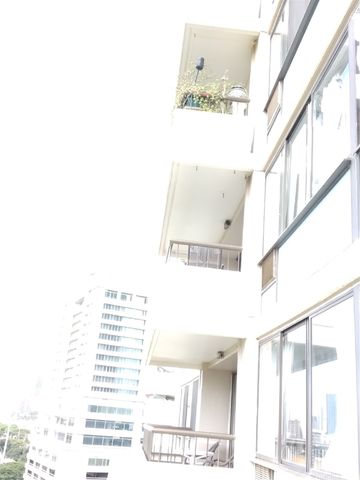2333 Kapiolani Boulevard 1008B, Honolulu, HI 96826