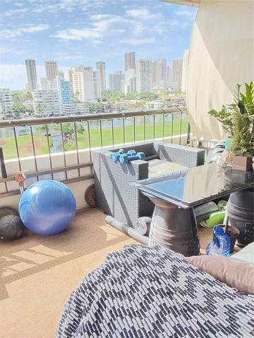 2333 Kapiolani Boulevard 1008B, Honolulu, HI 96826
