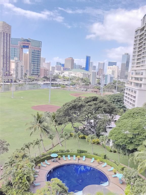 2333 Kapiolani Boulevard 1008B, Honolulu, HI 96826