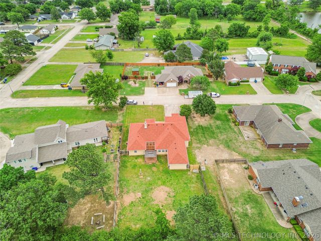 607 Nelson, Mcalester, OK 74501