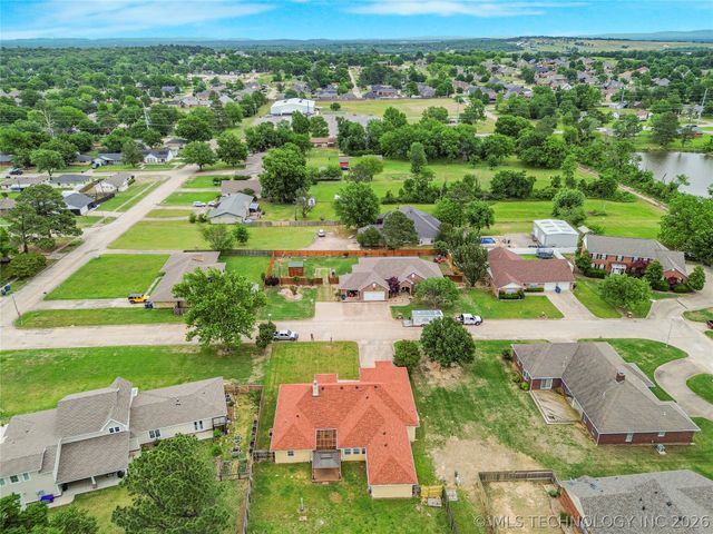 607 Nelson, Mcalester, OK 74501