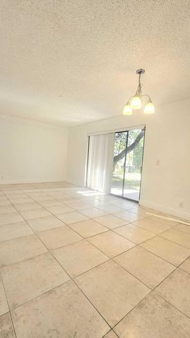 1641 Balfour Point Drive A, West Palm Beach, FL 33411