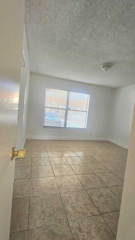 1641 Balfour Point Drive A, West Palm Beach, FL 33411