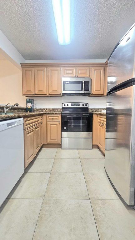 1641 Balfour Point Drive A, West Palm Beach, FL 33411
