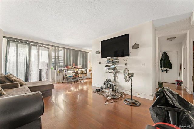 825 Morrison Avenue 16A, Bronx, NY 10473