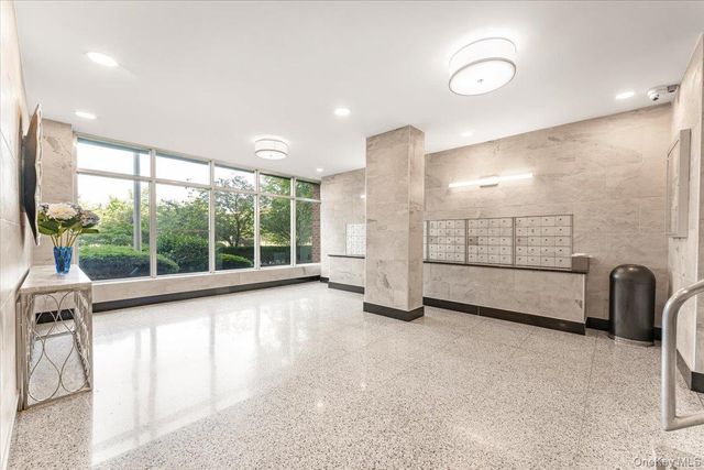 825 Morrison Avenue 16A, Bronx, NY 10473