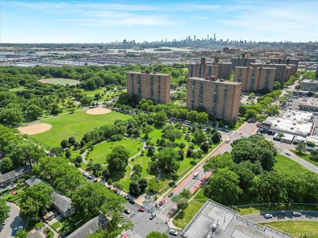 825 Morrison Avenue 16A, Bronx, NY 10473
