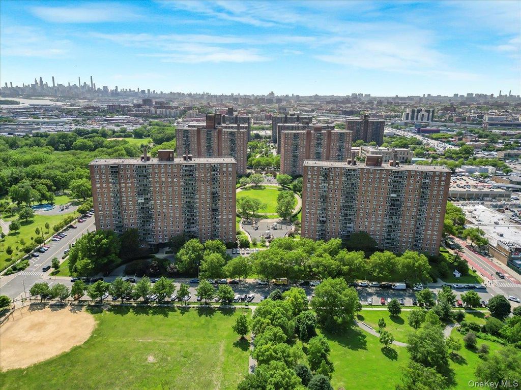 825 Morrison Avenue 16A, Bronx, NY 10473