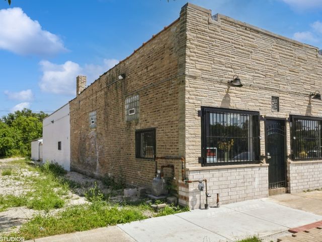8809 S State Street, Chicago, IL 60619