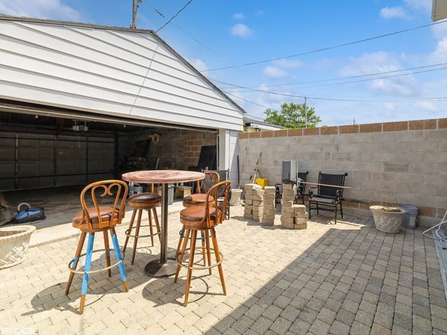 8809 S State Street, Chicago, IL 60619