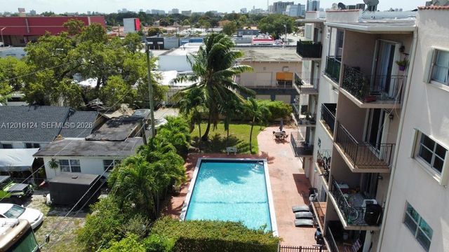 3640 NW 9th St 201, Miami, FL 33125