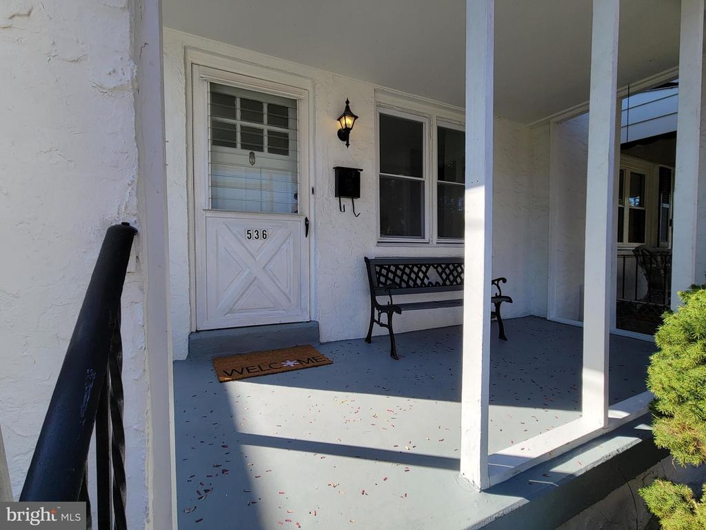 536 CROTZER AVE, Folcroft, PA 19032