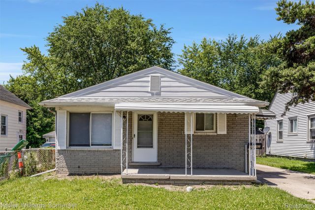 22487 Donald Avenue, Eastpointe, MI 48021