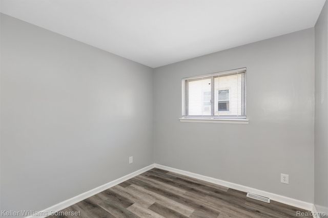 22487 Donald Avenue, Eastpointe, MI 48021