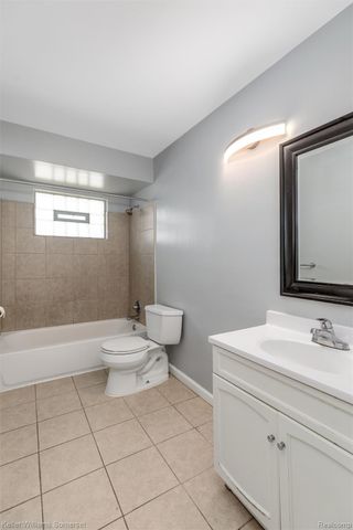 22487 Donald Avenue, Eastpointe, MI 48021