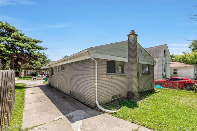 22487 Donald Avenue, Eastpointe, MI 48021