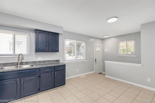 22487 Donald Avenue, Eastpointe, MI 48021