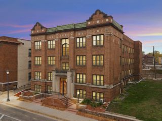 1820 1st Avenue S 207, Minneapolis, MN 55403