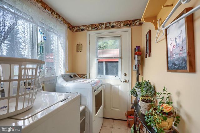 320 MYRTLE AVE, Marysville, PA 17053