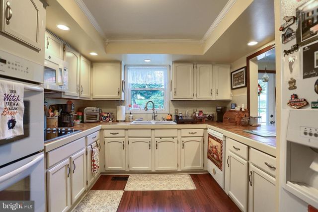320 MYRTLE AVE, Marysville, PA 17053