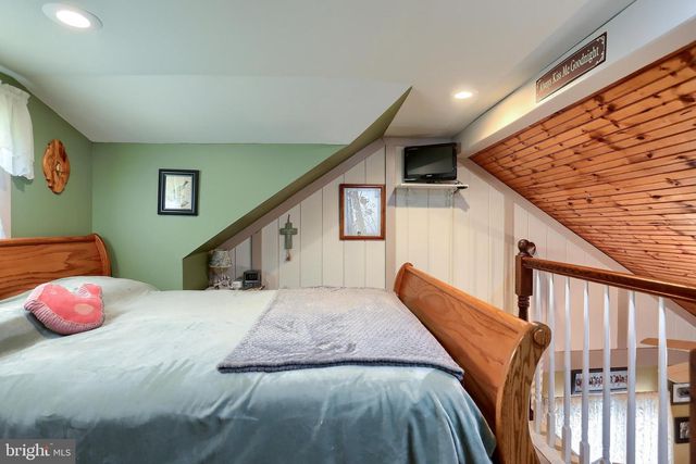 320 MYRTLE AVE, Marysville, PA 17053