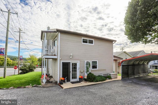 320 MYRTLE AVE, Marysville, PA 17053