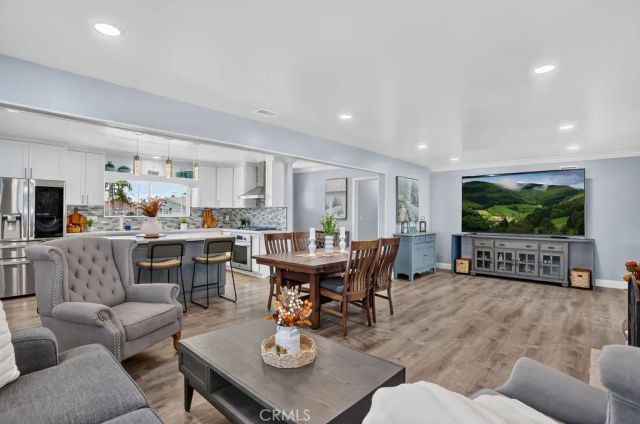 8391 Enfield Circle, Huntington Beach, CA 92646