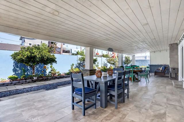 8391 Enfield Circle, Huntington Beach, CA 92646