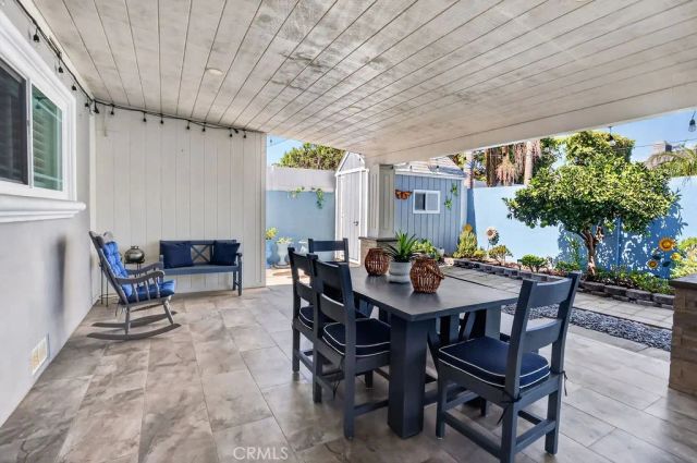 8391 Enfield Circle, Huntington Beach, CA 92646