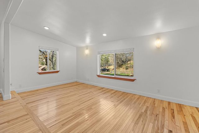 881 Livingston Rd, Meadow Vista, CA 95722