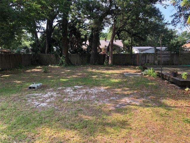 310 W GENESEE STREET, Tampa, FL 33603