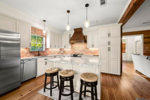 12829 Stutgart Ave, Baton Rouge, LA 70816