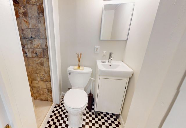 5 Spofford Rd 17, Boston, MA 02134