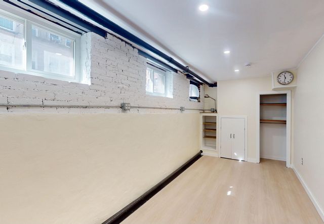 5 Spofford Rd 17, Boston, MA 02134
