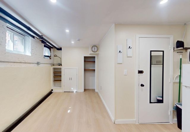 5 Spofford Rd 17, Boston, MA 02134
