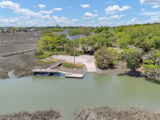 430 Planters Trace Drive, Charleston, SC 29412