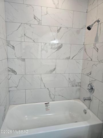 511 N Iroquois Avenue B, Tucson, AZ 85745