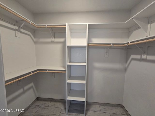 511 N Iroquois Avenue B, Tucson, AZ 85745
