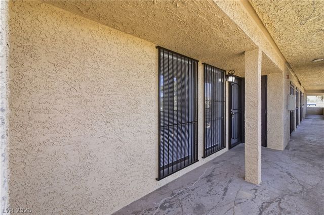 2221 West Bonanza Road 28, Las Vegas, NV 89106